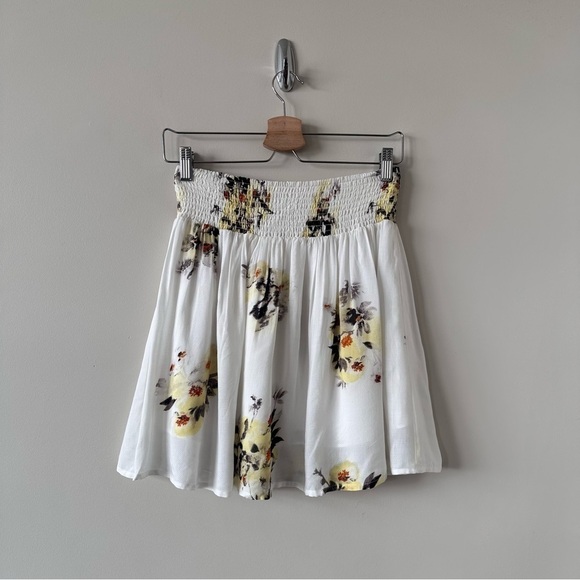 GENTLE Fawn-Floral Smocked Waist Lightweight Mini Dress (Size:Small) - Picture 2 of 7